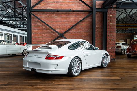 Porsche 997 GT3 white (23) - Richmonds - Classic and Prestige Cars ...