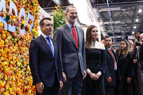 Los reyes de España inauguran la 44 edición de Fitur junto al