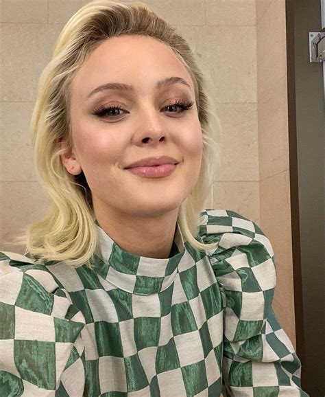 Zara Larsson Celebrites Fashion Makeup Ruffle Blouse Classy Girl Vintage Tops Women