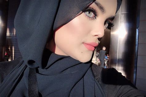 TikTok star and beauty influencer Zahra Karishma is winning the Internet - The Statesman