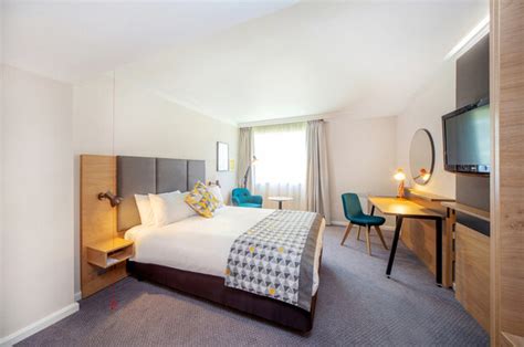 Holiday Inn Reading South M4 J11 | Hotels in Reading | myhotelbreak