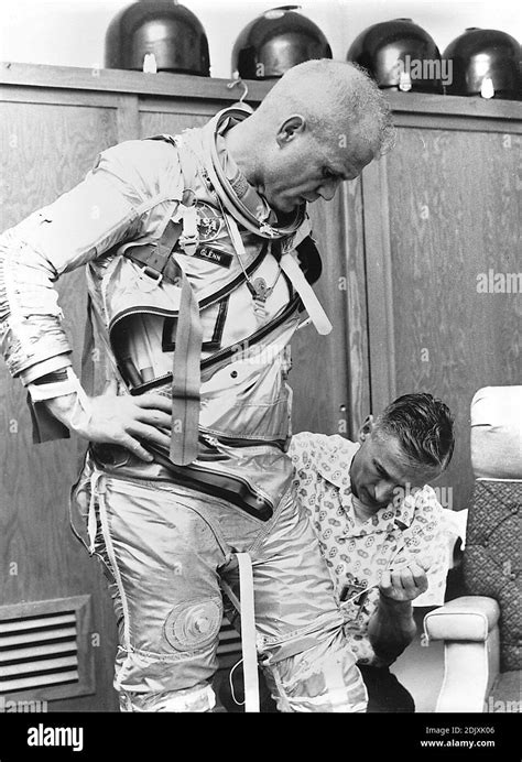 Washington Dc De Abril De El Astronauta John H Glenn Jr