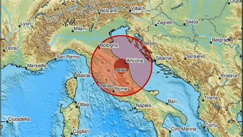 Bologna Scossa Di Terremoto Avvertita Anche In Romagna Treni Sospesi