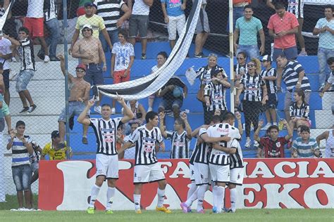 Dos atrayentes juegos en Capiatá e Itauguá Fútbol ABC Color