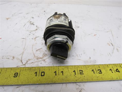 A B Allen Bradley 800TU24 30 5mm Potentiometer 5000 Ohms Resistive