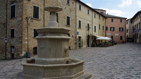 San Leo Cosa Vedere Quando Andare E Borghi