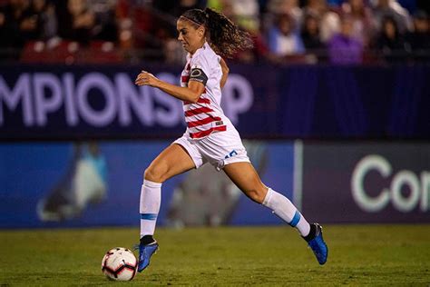 Berkeley's Alex Morgan the standard bearer for women as World Cup opens ...