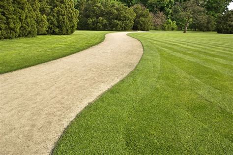 Cotswold Golden Path 10mm Dust Self Binding Gravel Driveway