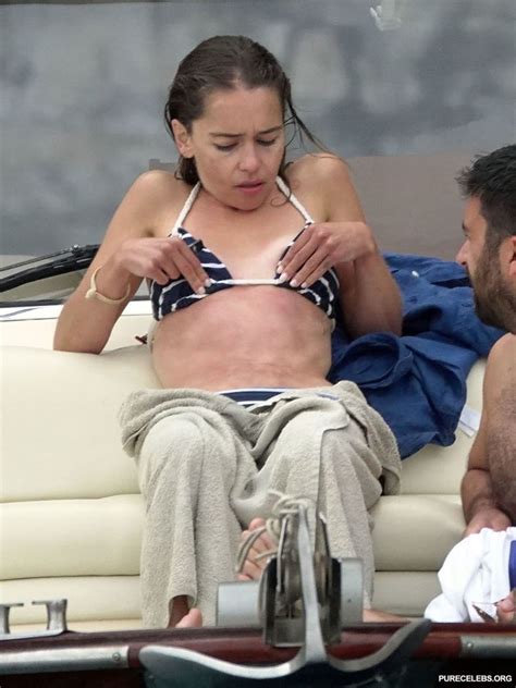 Emilia Clarke Shows Body In Bikini Porn Pictures Xxx Photos Sex