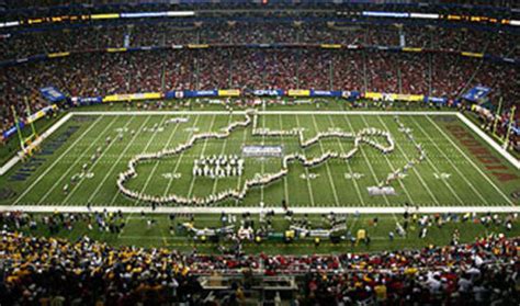 Marching Band Formations at WomansDay.com - College Marching Bands