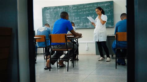 Frase Dia Do Professor Veja 25 Mensagens Bonitas De Gratidão