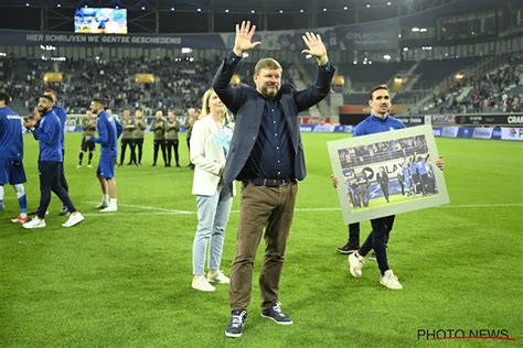 Hein Vanhaezebrouck met Brian Riemer en garde Ça ne durera pas