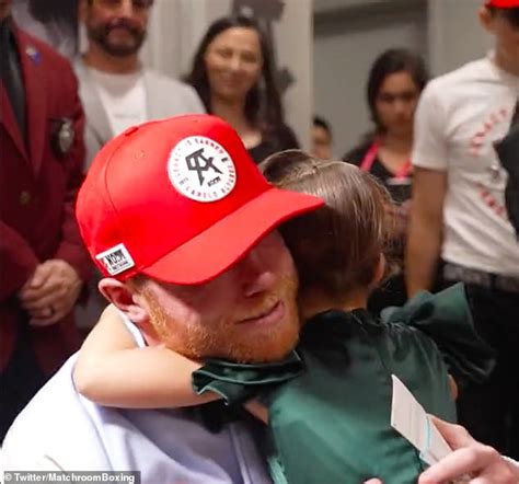 Adorable Moment Canelo Alvarez Gets A Hug From His Daughter After Gennady Golovkin Win Daily