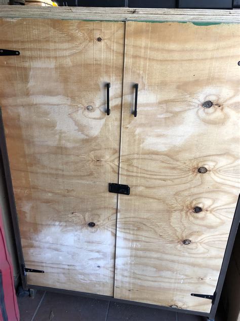 DIY Tool Cabinet (more pics in comments) : r/woodworking