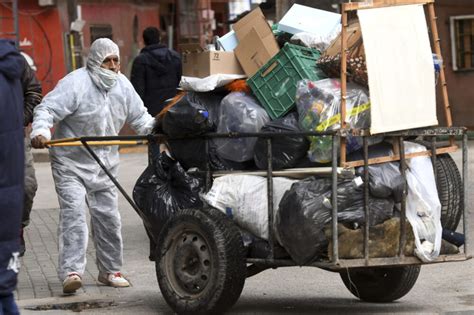 La Pandemia Continúa Y Se Agrava La Emergencia Social Periódico Vas