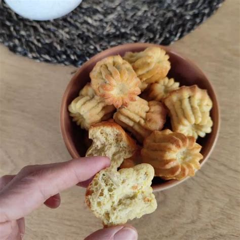 Mini cannelés thon fromage frais Guy Demarle