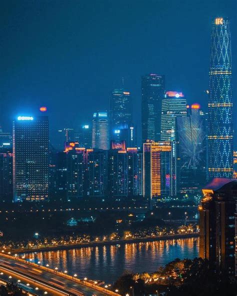 北上广深，ins上中国四大一线城市夜景，你最喜欢哪一个？