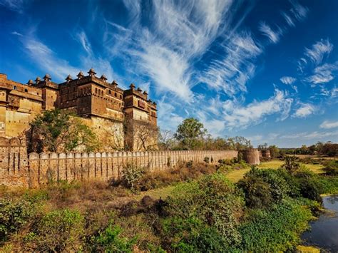 Premium Photo | Orchha palace, orchha,