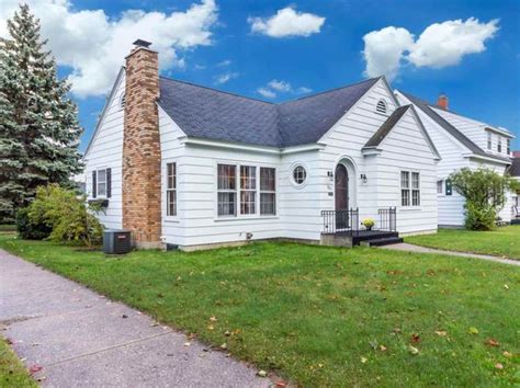 Escanaba MI Single Family Homes For Sale - 101 Homes | Zillow