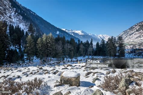 Beautiful View Of Sonmarg In Winter Sonmarg Kashmir Stock Photo ...