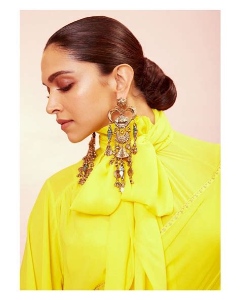 deepika padukone hair bun - ShaadiWish