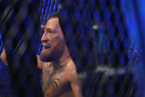 New Cageside Video Shows An Injured Conor Mcgregor Threatening To Kill Dustin Poirier And His