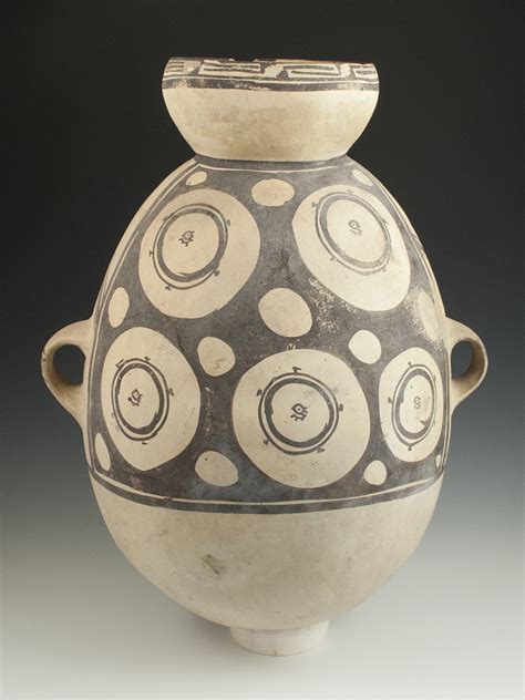 Art of the Americas - Large ceramic vessel, Chancay culture, Peru