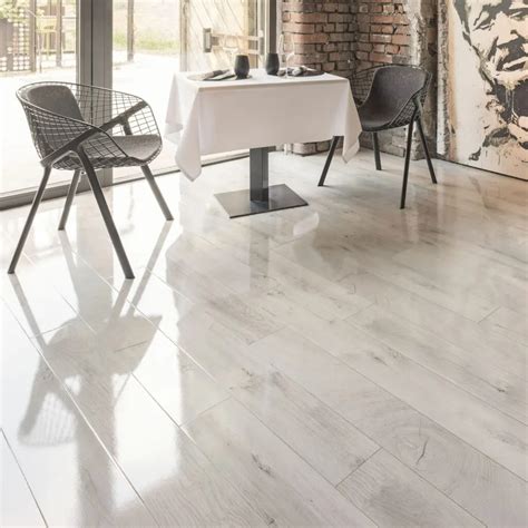 Top 10 Laminate Flooring Options Tile Mountain