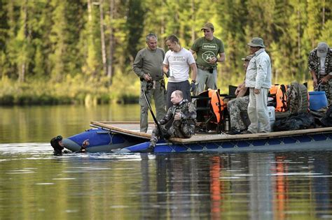 Vladimir Putin Shares His Shirtless Camo Wearing Vacation Pictures