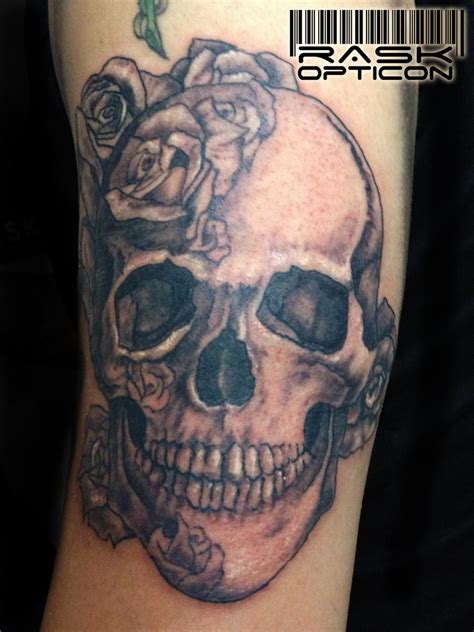 Skull with Roses tattoo by rAskopticon on DeviantArt