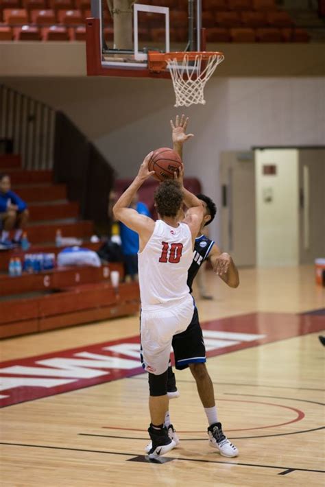 Brigham Young University Hawaii Basketball – Hawaii Wedding Photographer