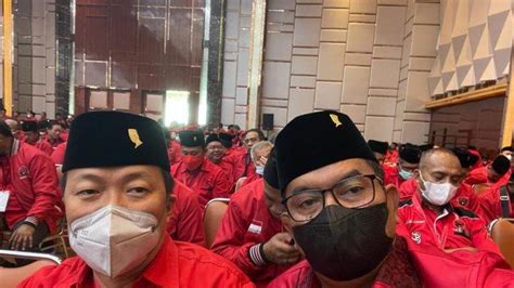 Ketua DPC PDIP Padang Albert Hendra Lukman Sampai Di Jakarta Bakal