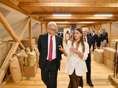 President of Latvia Egils Levits visits the PLŪKT Tea House – Plukt