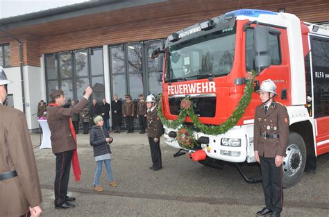 Fahrzeug Geweiht Neues R Stl Schfahrzeug Der Freiwilligen