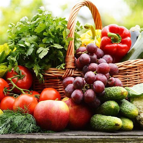 Commandez notre Panier de fruits et légumes Environ 5 kg chez Les