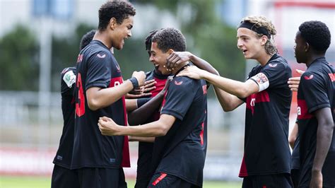 2 2 gegen Bochum U17 mit spätem Ausgleich Bayer04 de