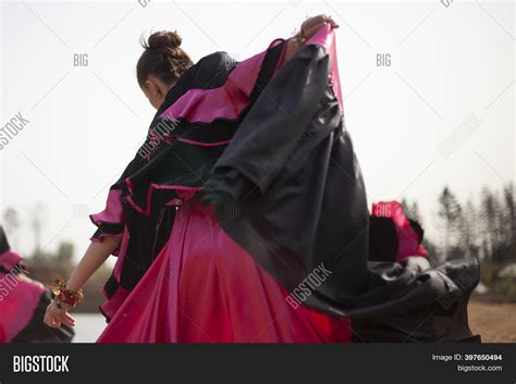 Gypsy Dance Black Image & Photo (Free Trial) | Bigstock