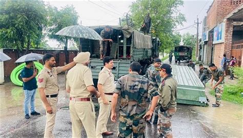 Punjab Police Along With Ndrf Sdrf And Army Intensify Rescue