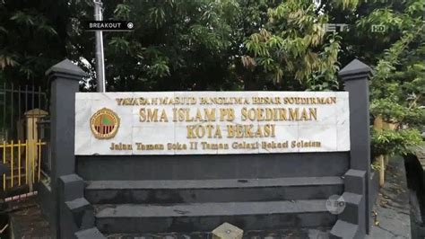 Breakout Goes To SMA ISLAM PB SOEDIRMAN KOTA BEKASI