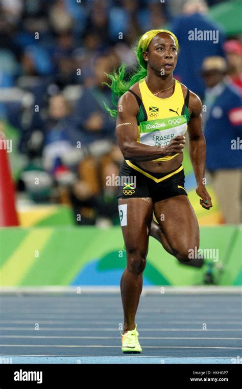 Shelly ann fraser pryce olympics 2016 hi-res stock photography and ...