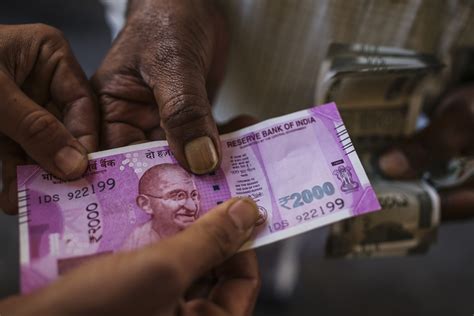 Why Has Rbi Withdrawn Rs 2000 Note All Your Questions Answered Bloomberg