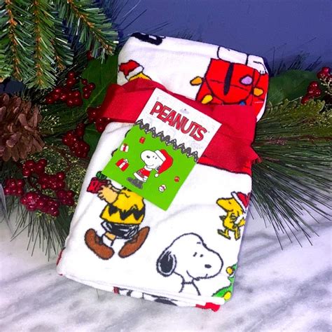 Peanuts Bath Snoopy Peanuts Christmas Towels Poshmark