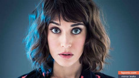 Lizzy Caplan Aka Thelizzycaplan Nude Leaks Faponic