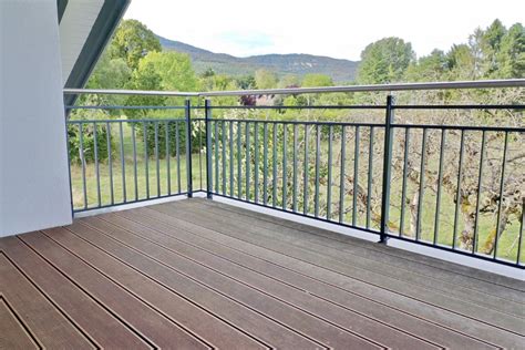 Duplex en attique de 5 5 pièces avec balcon à Gingins Champeret