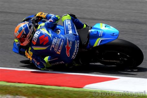 Video Motogp Presentata La Nuova Suzuki Rins E Mir Vogliono