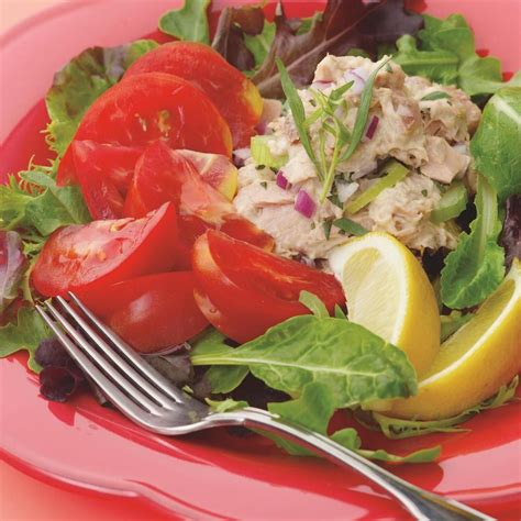 Tomato Tuna And Tarragon Salad Recipe Eatingwell