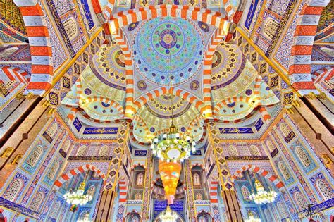 40 Beautiful Mosque Ceilings That Highlight Islamic Architecture