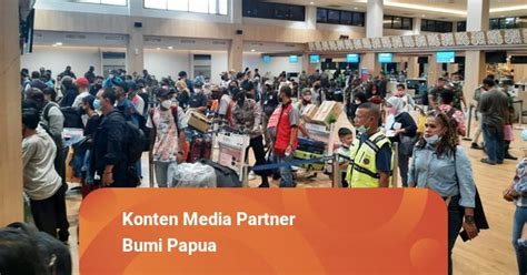 2021 Trafik Penumpang Di Bandara Sentani Naik 77 Persen Kumparan