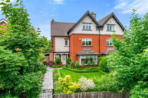 5 Bedroom Semi Detached House For Sale In Sandal Avenue Wakefield