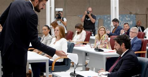 El Acuerdo De Pp Y Vox En Murcia L Pez Miras Cede Dos Consejer As Una